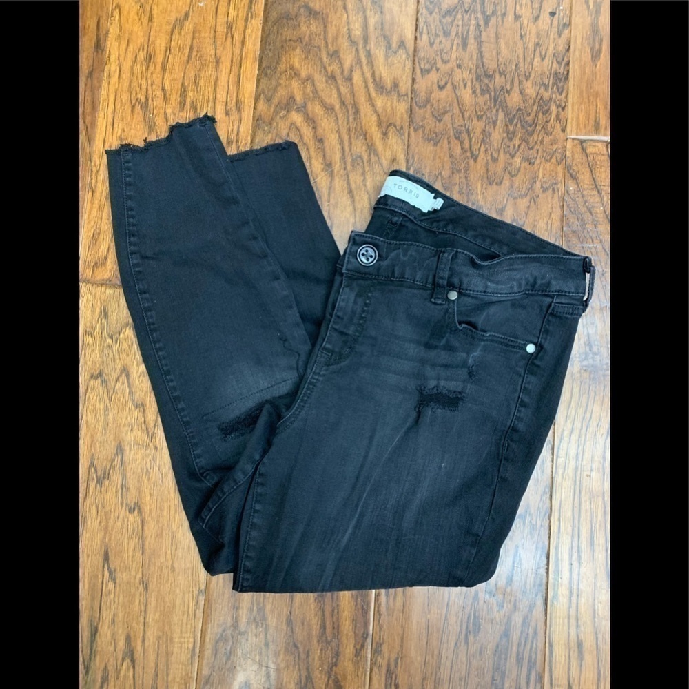 Torrid skinny‎ distressed denim jeans